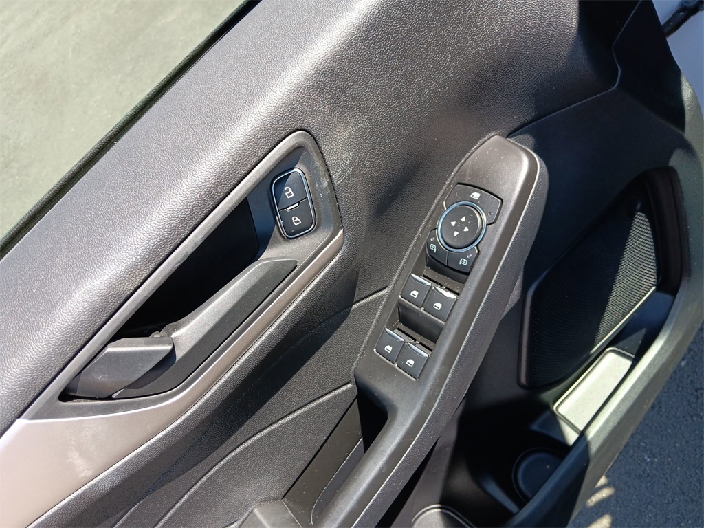 2022 Ford Escape SE Hybrid photo 10