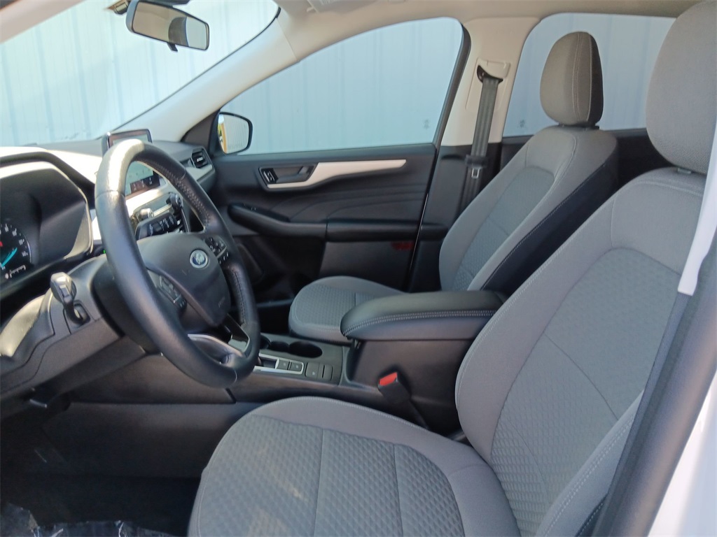 2022 Ford Escape SE Hybrid photo 12