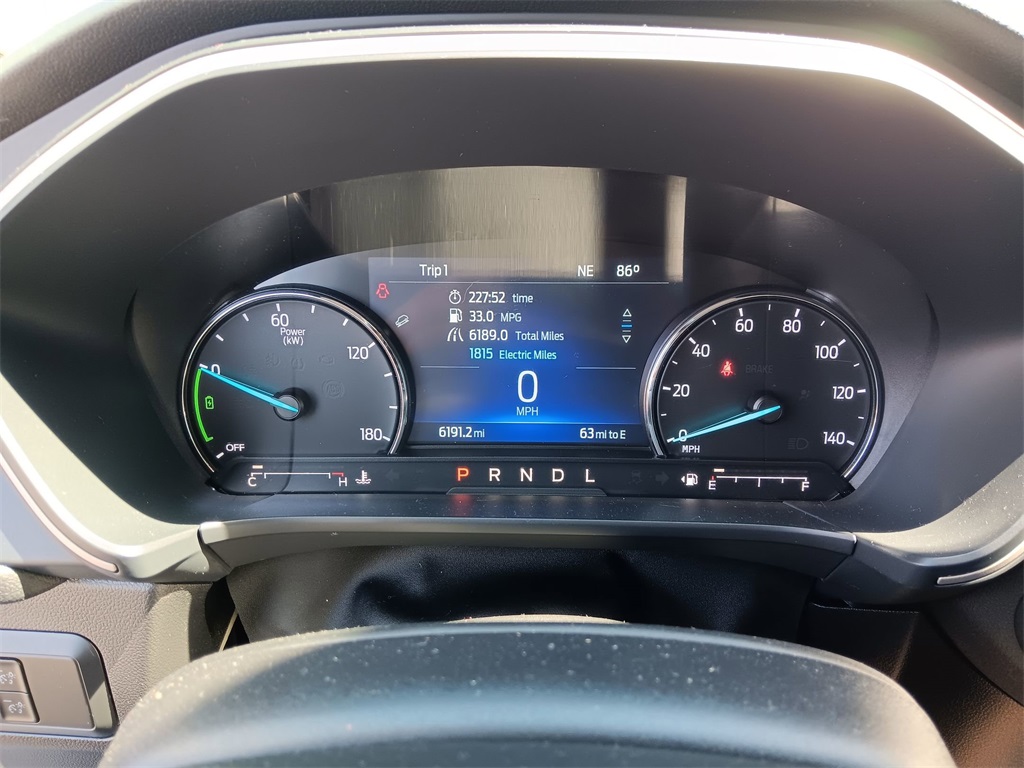 2022 Ford Escape SE Hybrid photo 16
