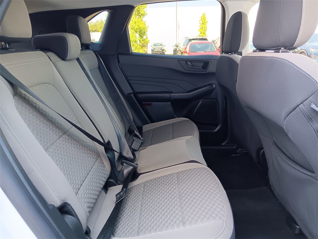 2022 Ford Escape SE Hybrid photo 26