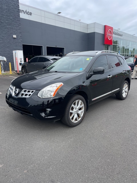 Used 2013 Nissan Rogue SV with VIN JN8AS5MV6DW618822 for sale in Middletown, CT