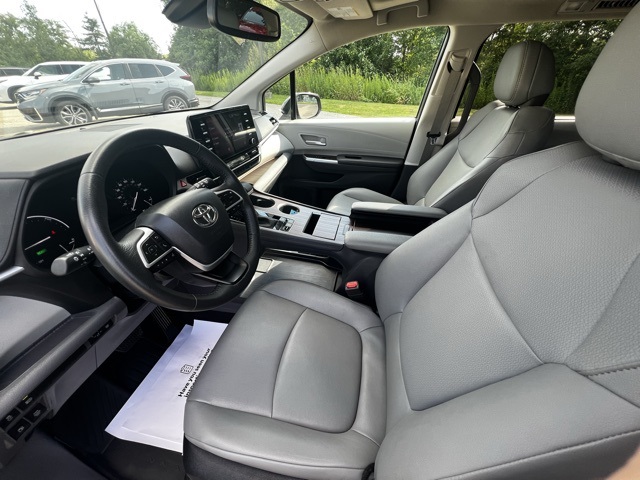 used 2024 Toyota Sienna car, priced at $44,903