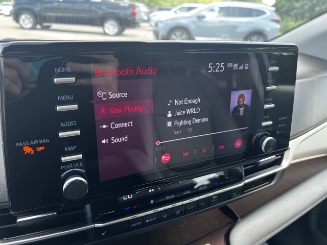 used 2024 Toyota Sienna car, priced at $44,903