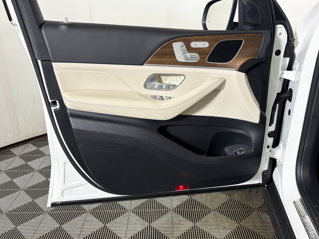 used 2025 Mercedes-Benz GLE car, priced at $57,488