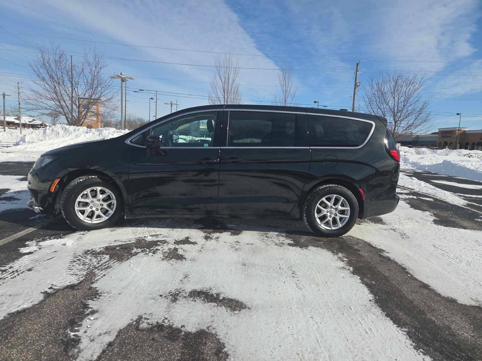 used 2017 Chrysler Pacifica car, priced at $12,200