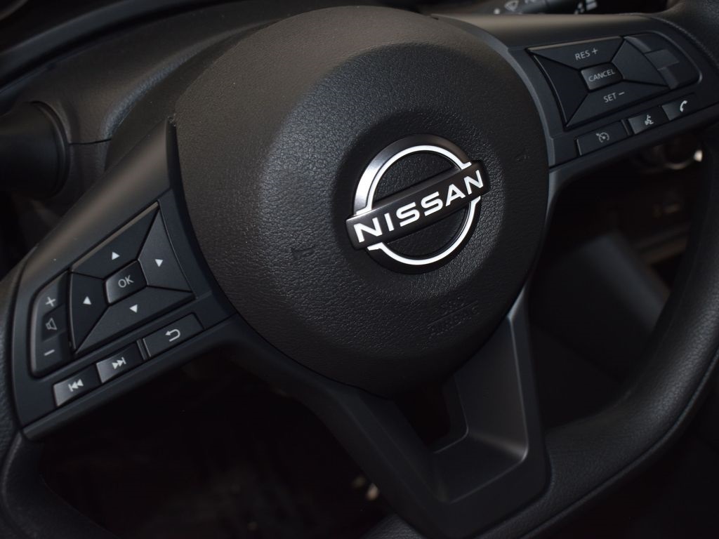 2025 Nissan Sentra S photo 13