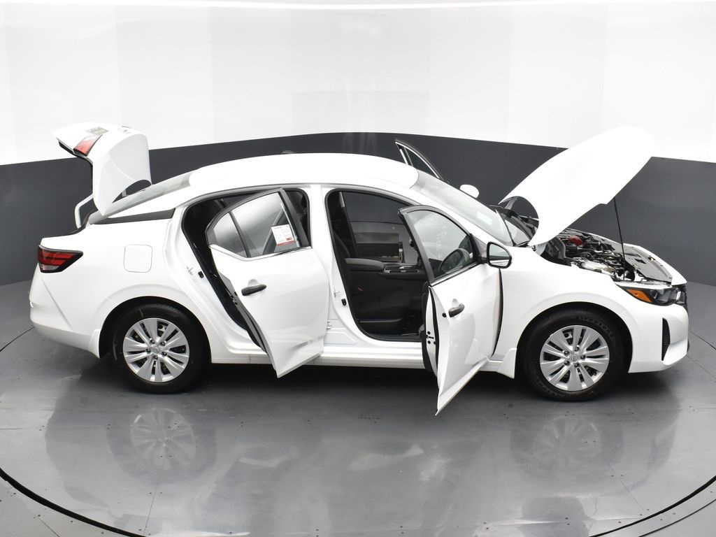 2025 Nissan Sentra S photo 31