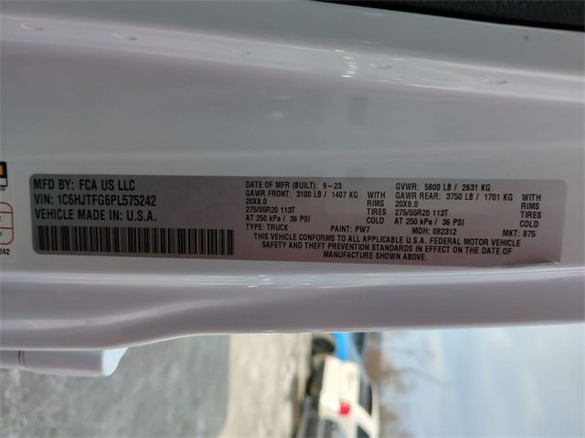 used 2023 Jeep Gladiator car, priced at $35,911