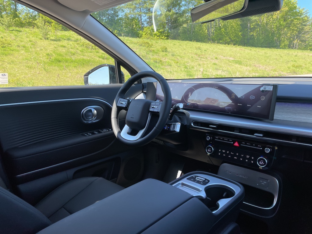 2026 Hyundai Ioniq SEL photo 12