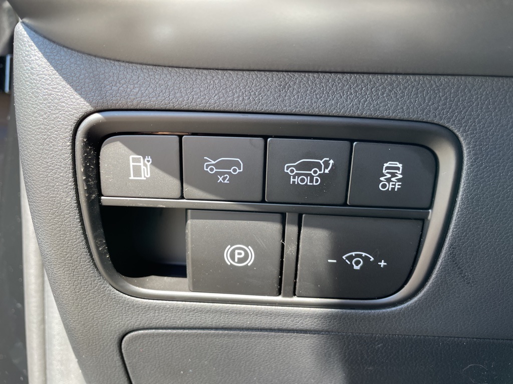 2026 Hyundai Ioniq SEL photo 15