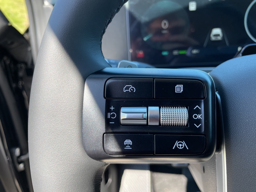 2026 Hyundai Ioniq SEL photo 16