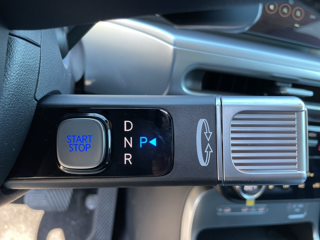 2026 Hyundai Ioniq SEL photo 18