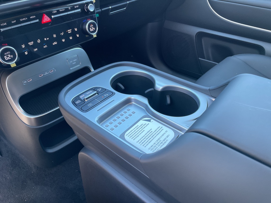 2026 Hyundai Ioniq SEL photo 24
