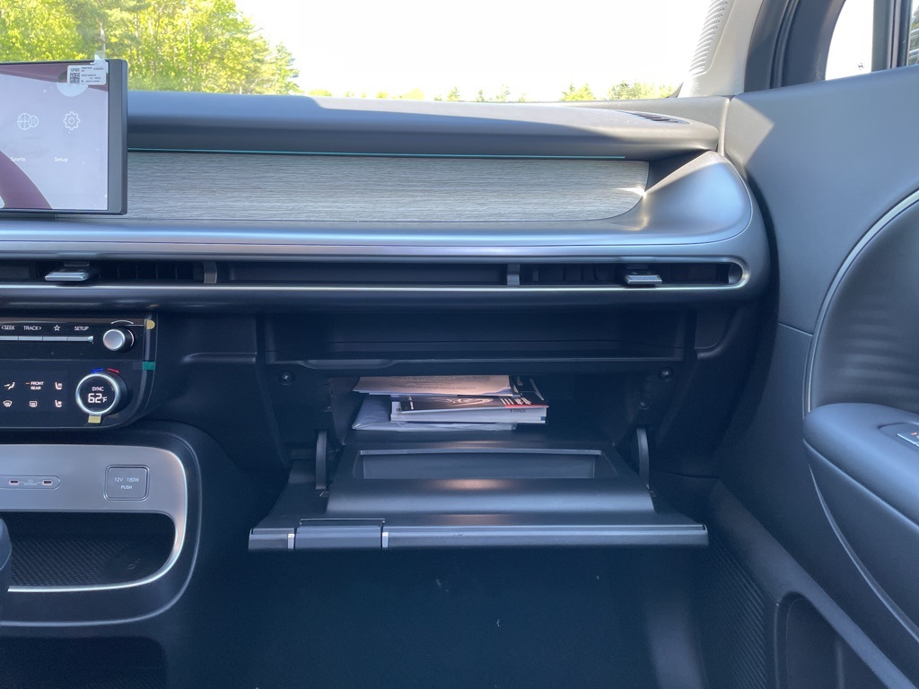 2026 Hyundai Ioniq SEL photo 27