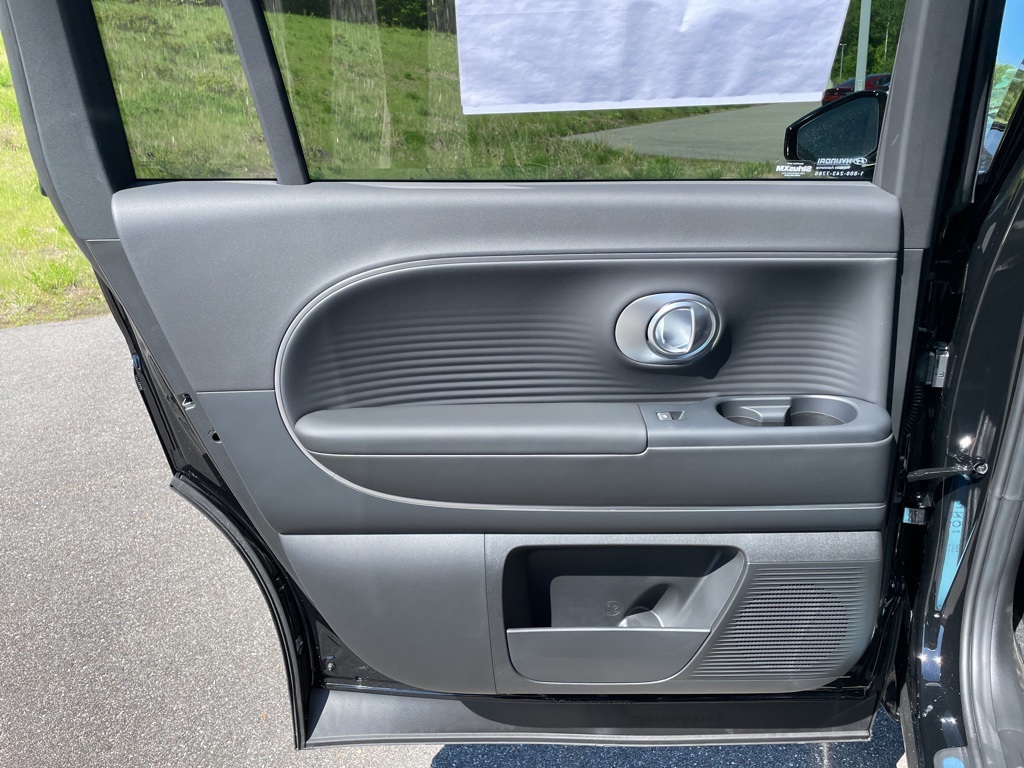 2026 Hyundai Ioniq SEL photo 31