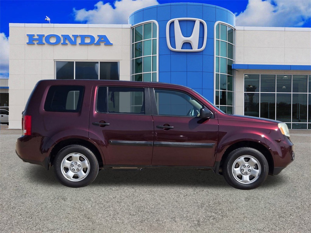Used 2013 Honda Pilot LX with VIN 5FNYF3H27DB005440 for sale in Quincy, IL