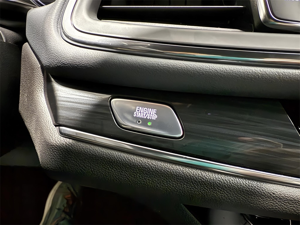 2024 Buick Enclave Essence photo 3