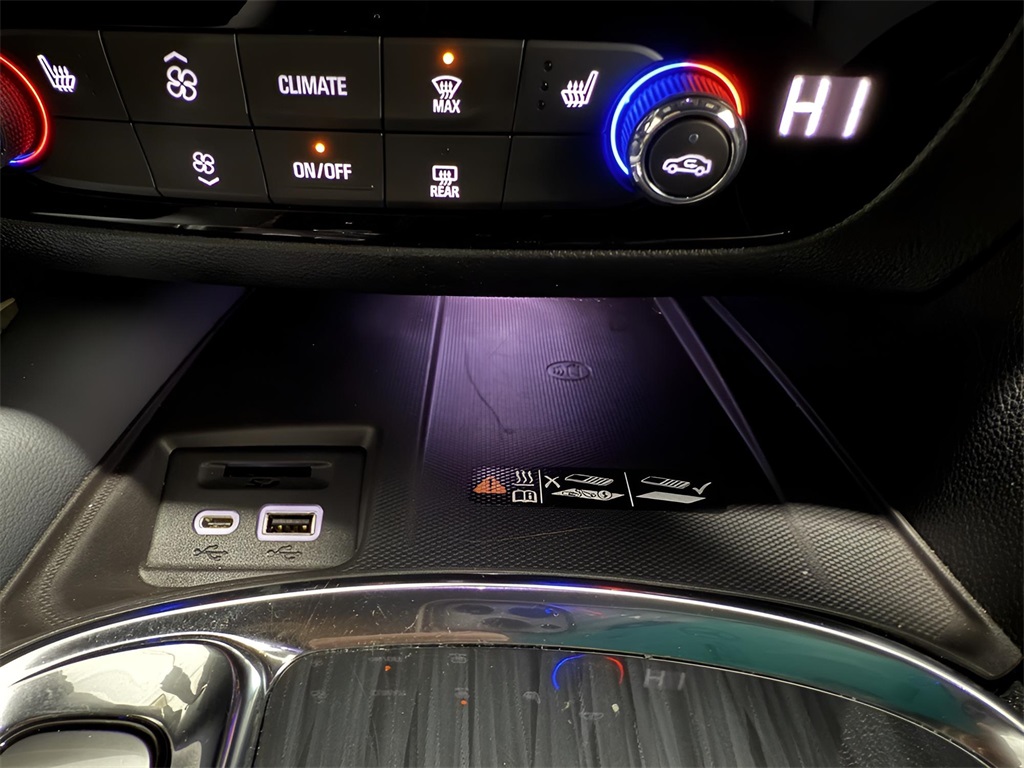 2024 Buick Enclave Essence photo 4