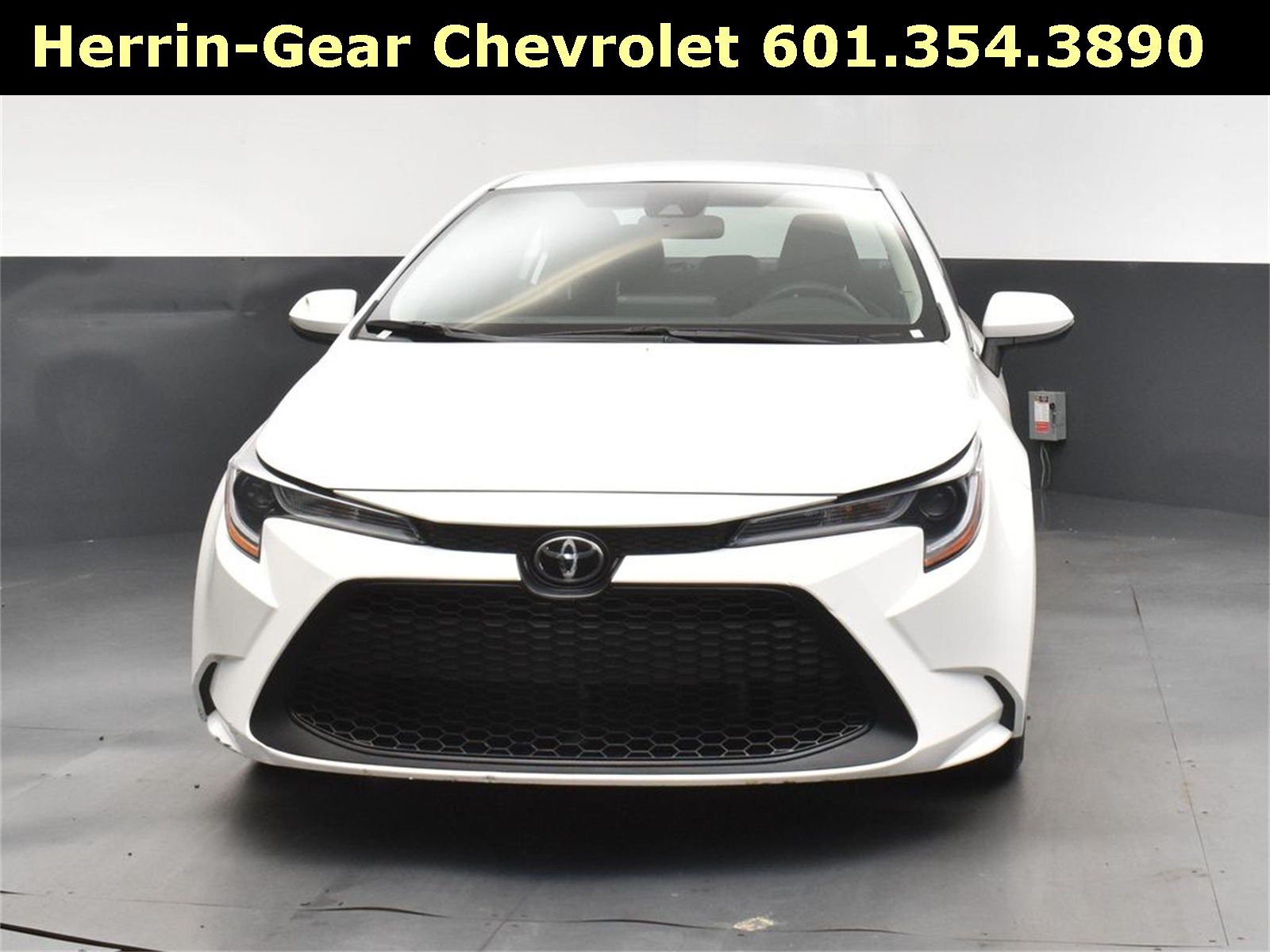 2022 White Toyota Corolla LE FWD Sedan