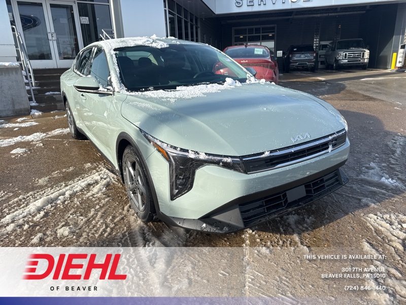 2025 Kia K4 LXS's photo