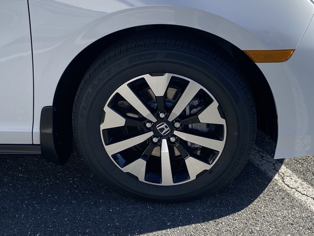 new 2026 Honda Odyssey car, priced at $42,508