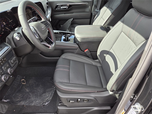 2026 Chevrolet Tahoe RST photo 2