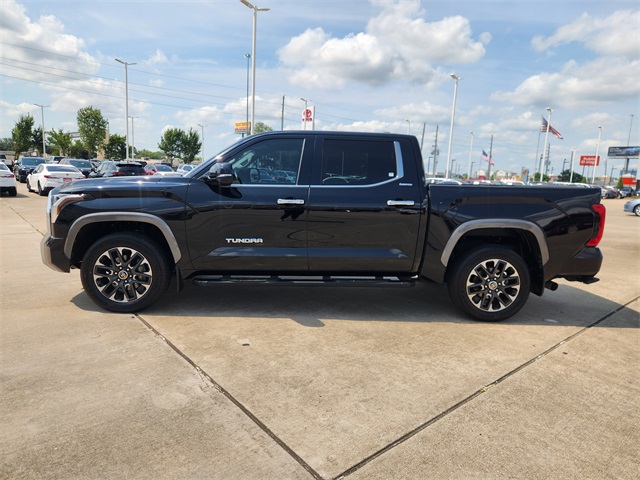 2024 Toyota Tundra Limited photo 3