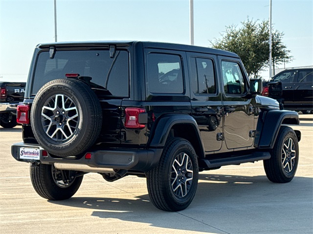 2025 Jeep Wrangler Sahara photo 8