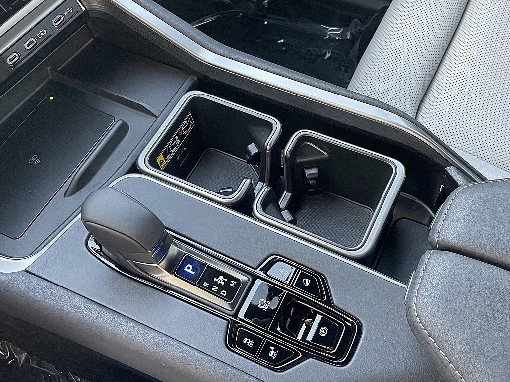 2025 Lexus TX 350 Luxury photo 17