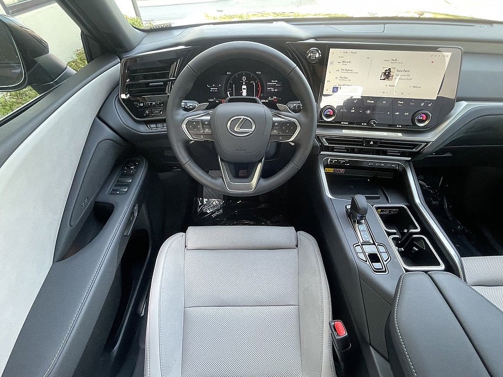 2025 Lexus TX 350 Luxury photo 8