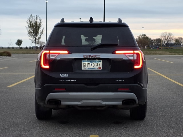 2021 GMC Acadia AWD SLT