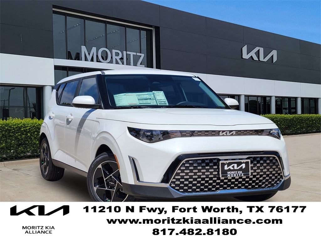 2025 Kia Soul EX's photo