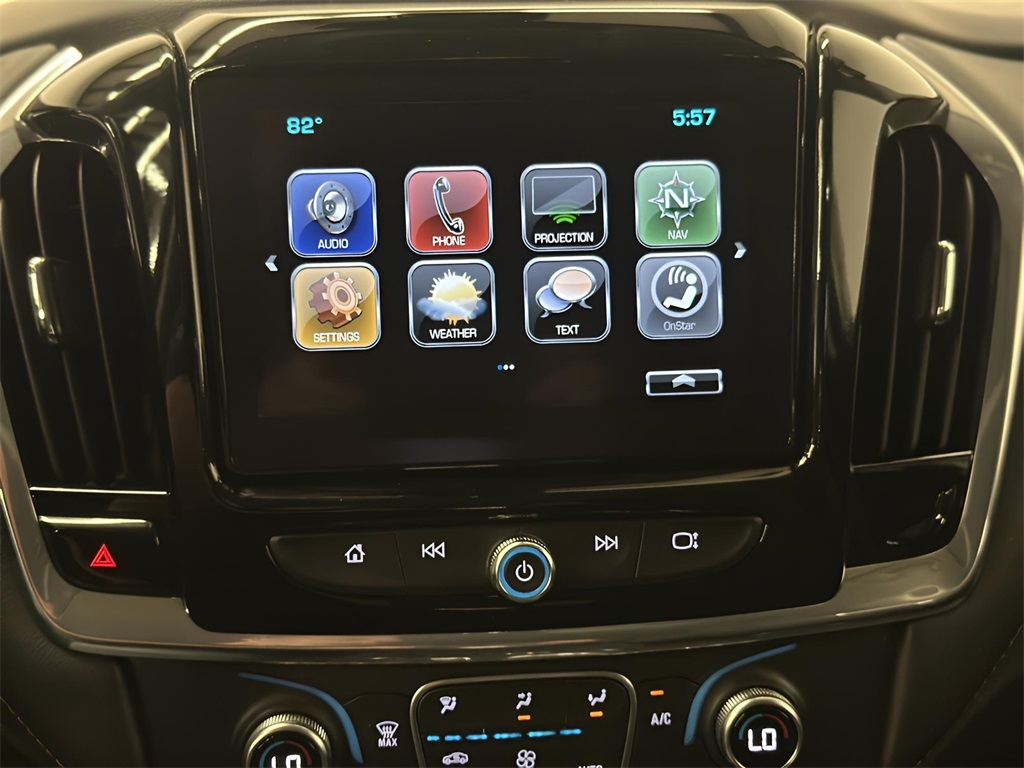 2018 Chevrolet Traverse Leather photo 10