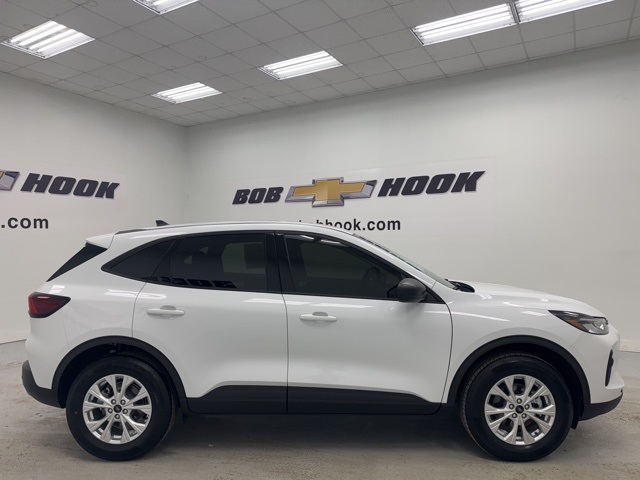 used 2025 Ford Escape car, priced at $25,564