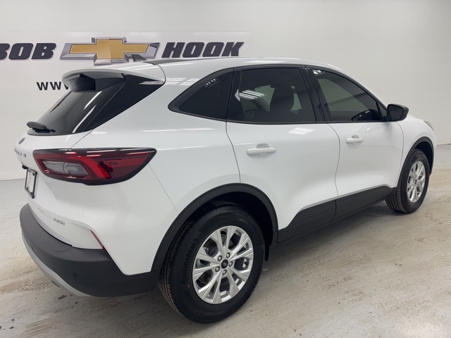 used 2025 Ford Escape car, priced at $25,564