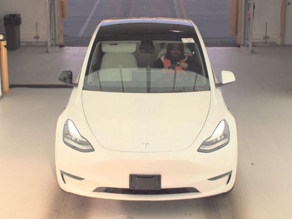 Used 2020 Tesla Model Y Long Range with VIN 5YJYGDEE1LF040636 for sale in Cleveland, OH