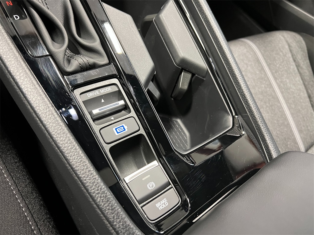 2025 Honda Accord Hybrid Sport Sedan 4 Dr. FWD 16