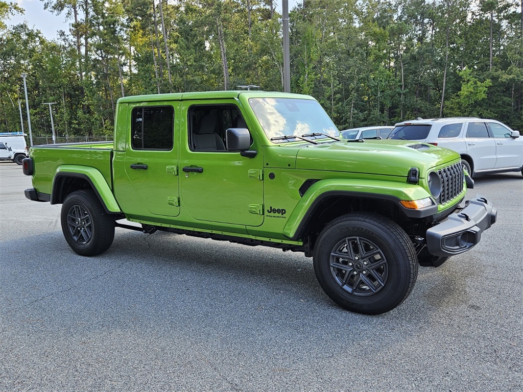 2025 Jeep Gladiator Sport S's photo