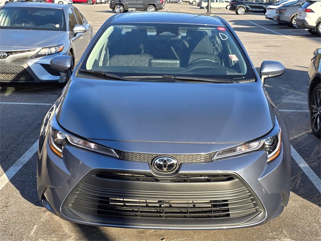 Used 2025 Toyota Corolla LE with VIN 5YFB4MDE4SP289189 for sale in Northfield, Minnesota