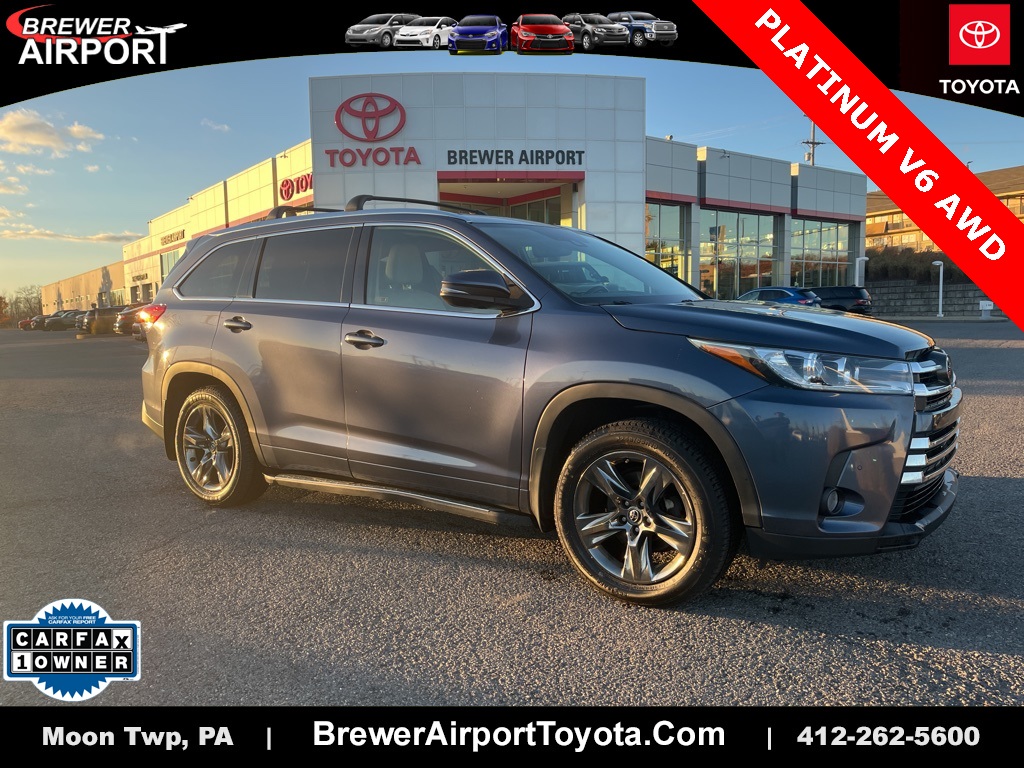 2017 Toyota Highlander Limited Platinum's photo