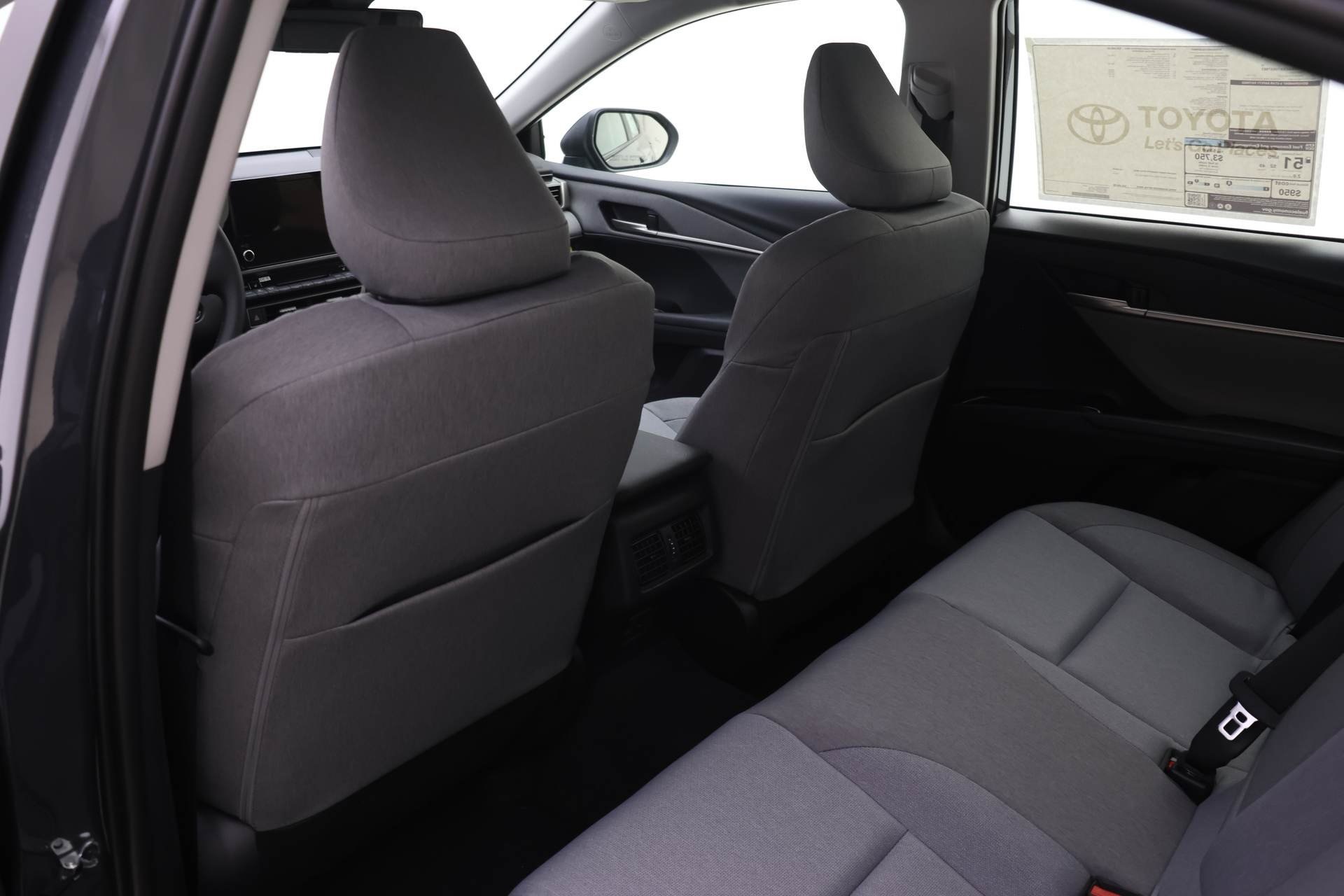 2026 Toyota Camry LE photo 10