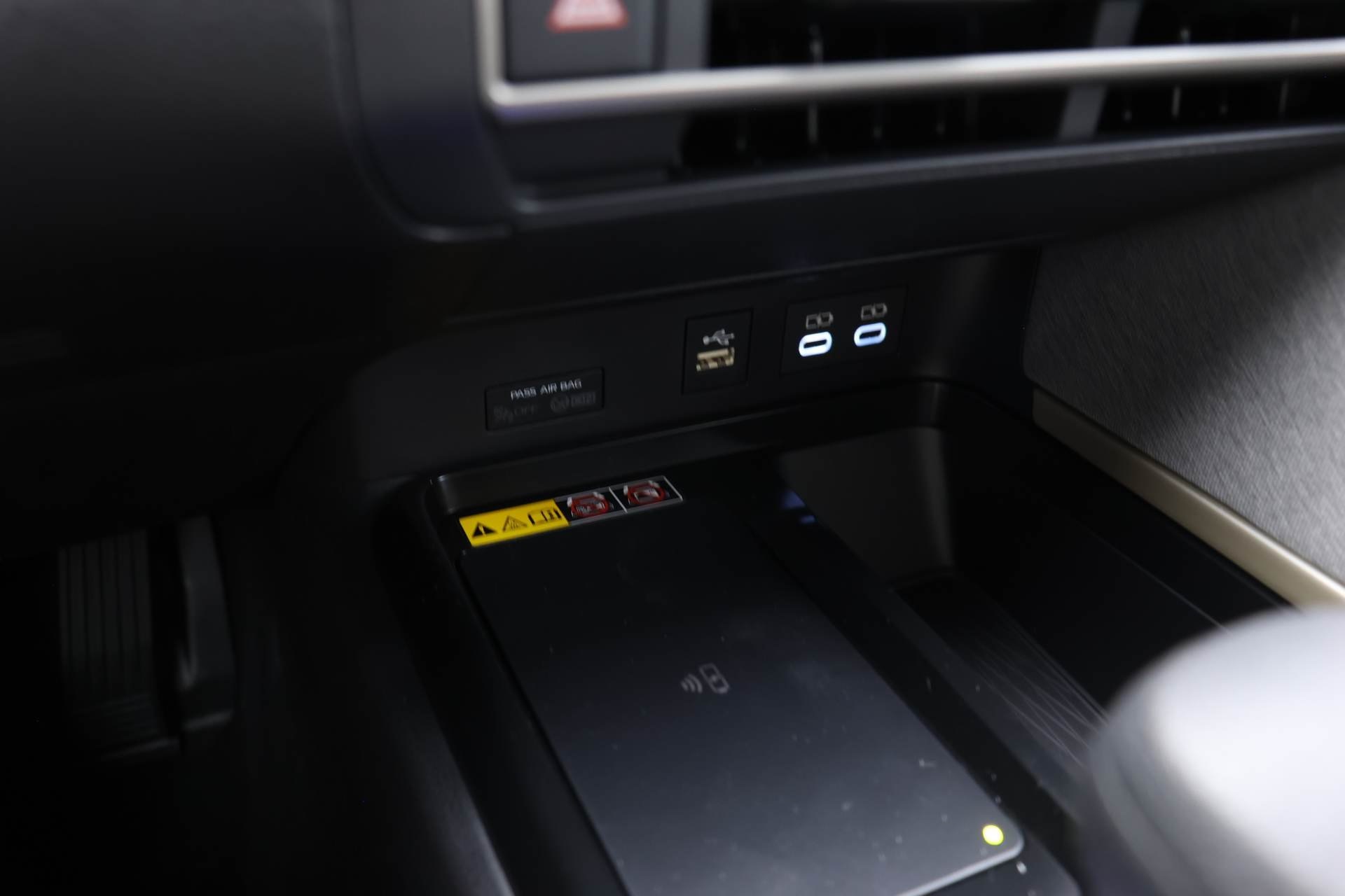 2026 Toyota Camry LE photo 5