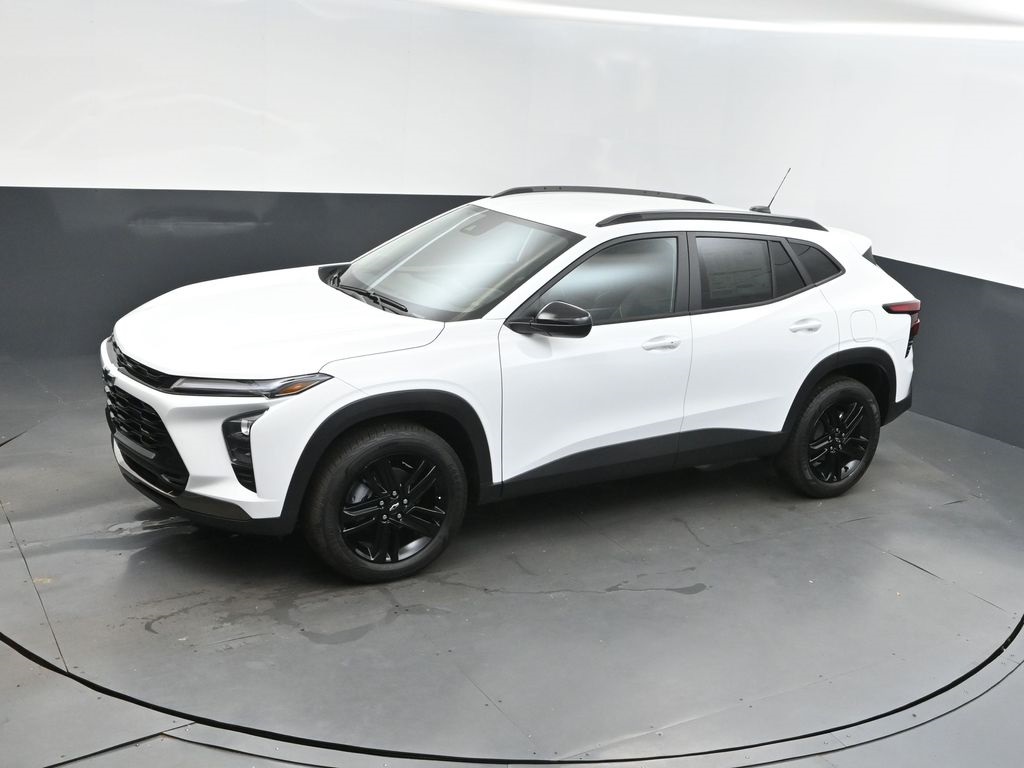 2025 Summit White Chevrolet Trax ACTIV FWD SUV