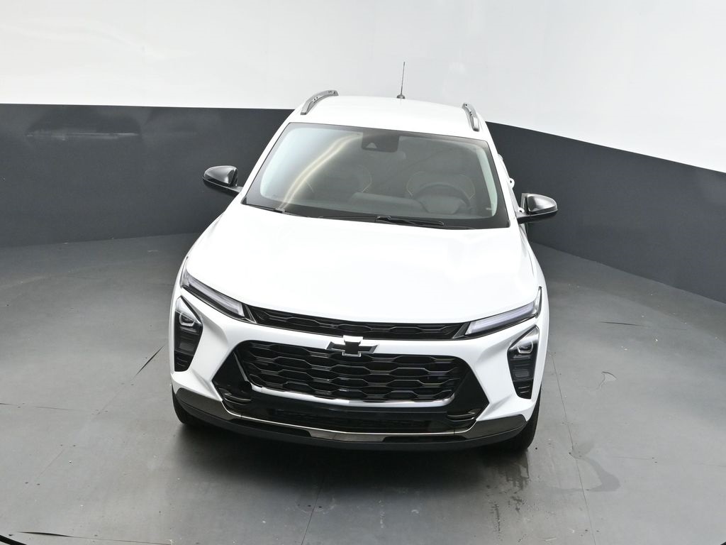 2025 Summit White Chevrolet Trax ACTIV FWD SUV