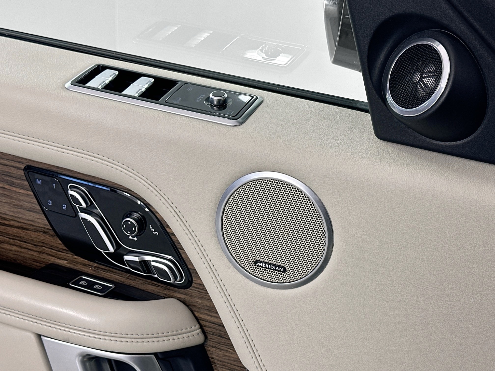 used 2022 Land Rover Range Rover car, priced at $58,995