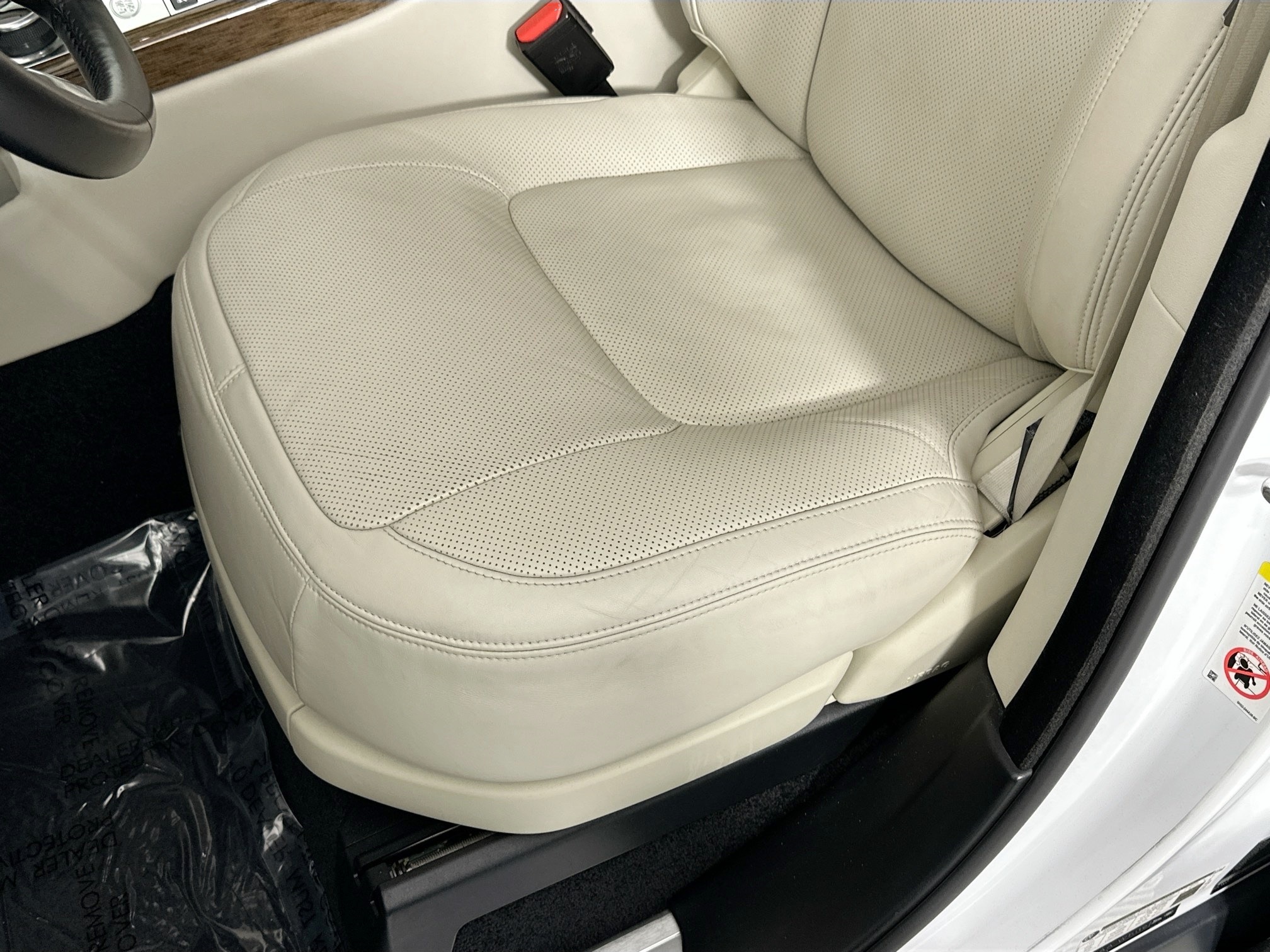 used 2022 Land Rover Range Rover car, priced at $58,995