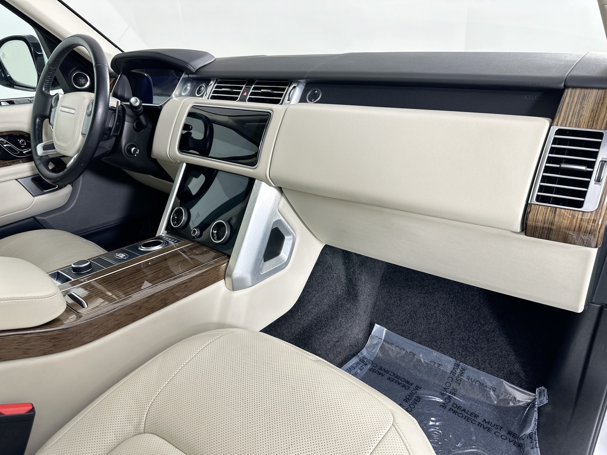 used 2022 Land Rover Range Rover car, priced at $58,995