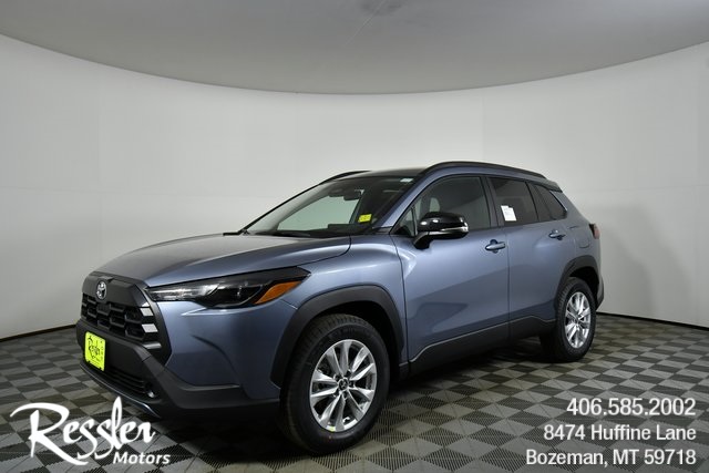 2026 Toyota Corolla Cross LE's photo