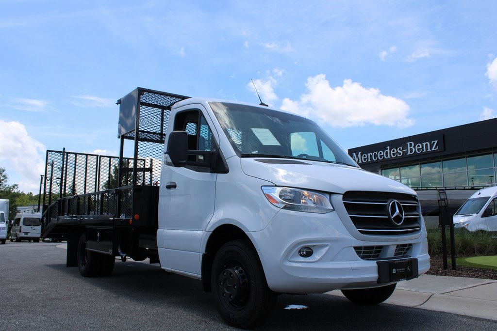 New 2024 Mercedes-Benz Sprinter 4500 Regular Cab Standard Roof DRW RWD Knapheide Dovetail Landscape for sale #MV1340 - photo 2