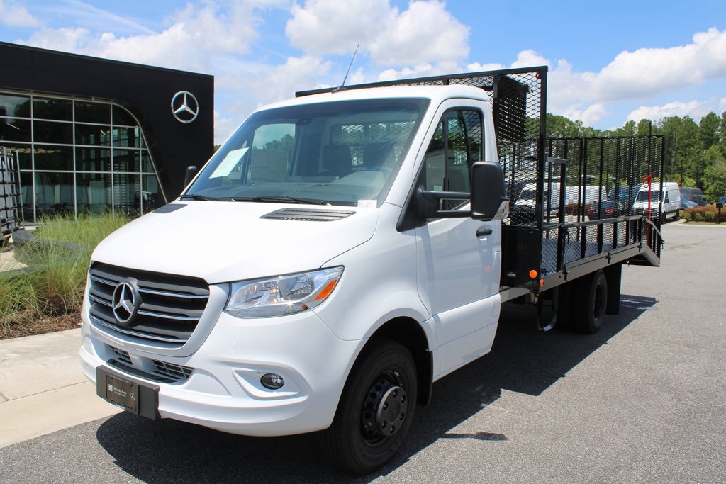 New 2024 Mercedes-Benz Sprinter 4500 Regular Cab Standard Roof DRW RWD Knapheide Dovetail Landscape for sale #MV1340 - photo 28